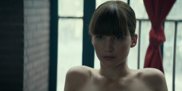 Gorrión Rojo: Madre Patria